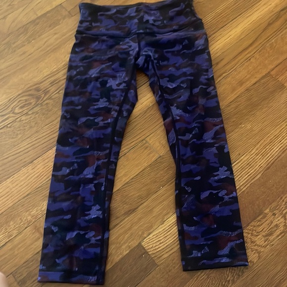 Lululemon leggings! - Picture 1 of 3